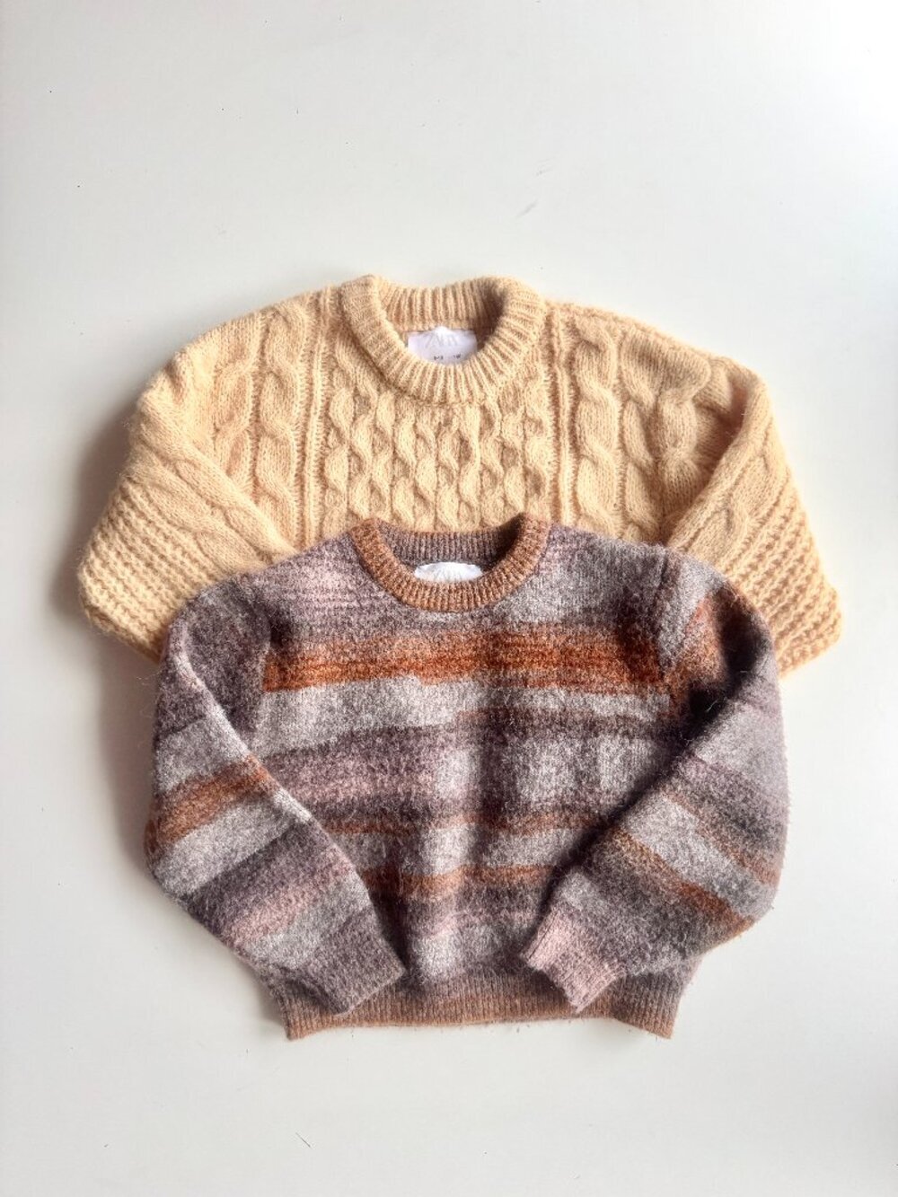 Lot of 2 Girls' ZARA Crew Neck Sweaters, Size 8-10